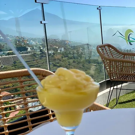 Morden House With Ocean View Pool, Air Con Dom wakacyjny Costa Adeje (Tenerife)