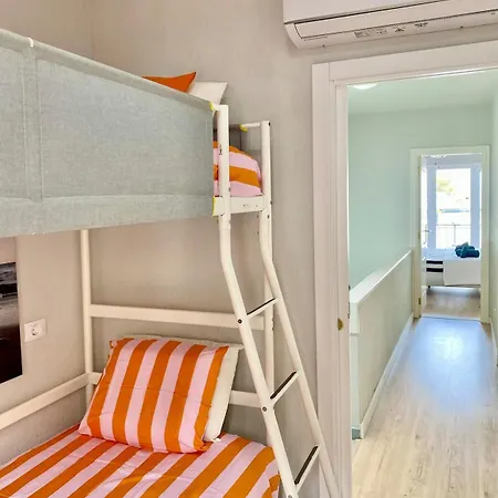 Morden House With Ocean View Pool, Air Con أذيخي