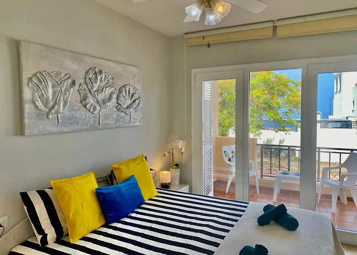 Morden House With Ocean View Pool, Air Con Ferienhaus Costa Adeje (Tenerife)