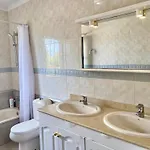 Morden House With Ocean View Pool, Air Con Tatil Evi