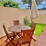 Morden House With Ocean View Pool, Air Con Tatil Evi
