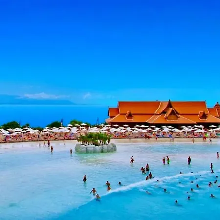 Prázdninový dům Morden House With Ocean View Pool, Air Con