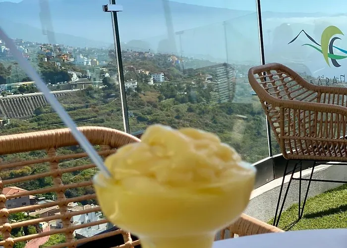 Morden House With Ocean View Pool, Air Con Будинок відпочинку Адехе