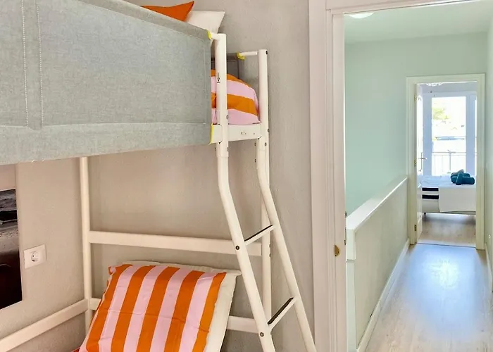 Morden House With Ocean View Pool, Air Con Адехе