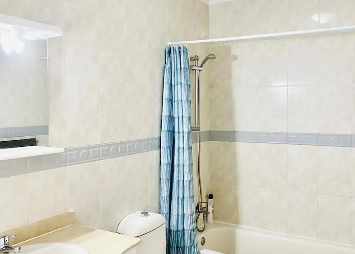 Будинок відпочинку Morden House With Ocean View Pool, Air Con *